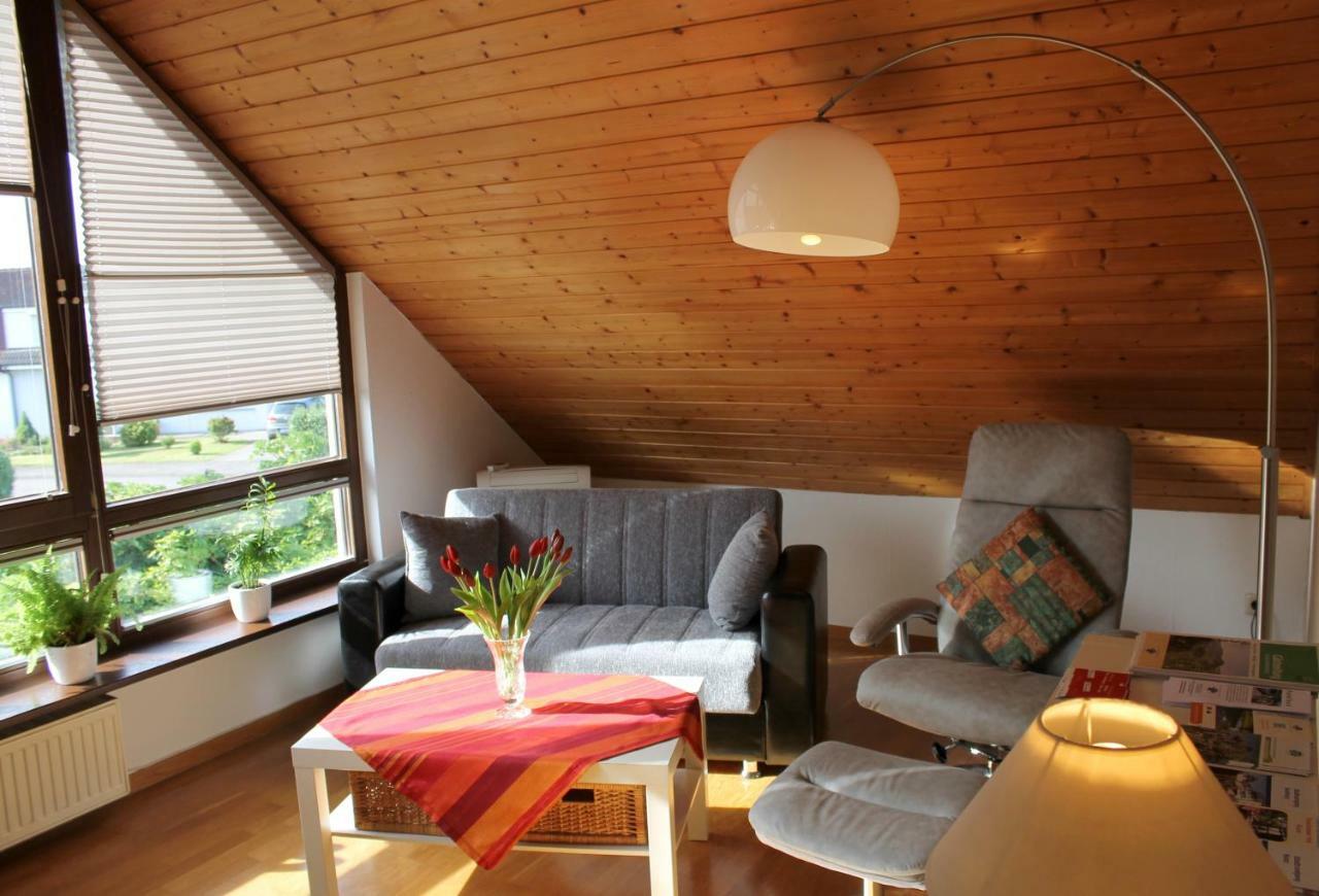 Ferienwohnung Bei Inge Und Heinz Konz Bagian luar foto